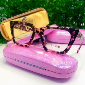 FEMME 10692277
